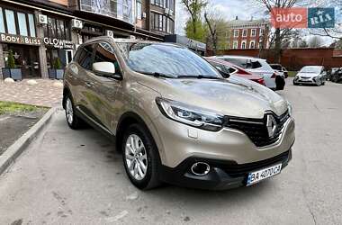 Внедорожник / Кроссовер Renault Kadjar 2017 в 