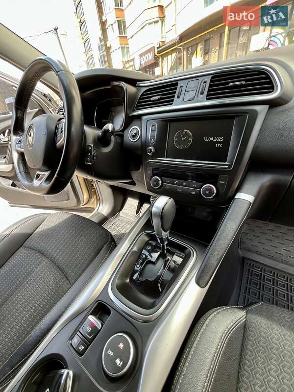 Позашляховик / Кросовер Renault Kadjar 2017 в Кропивницькому