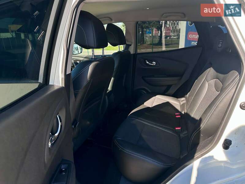 Позашляховик / Кросовер Renault Kadjar 2015 в Львові