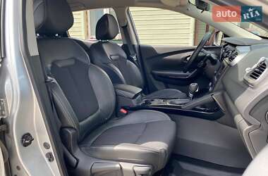 Внедорожник / Кроссовер Renault Kadjar 2016 в 