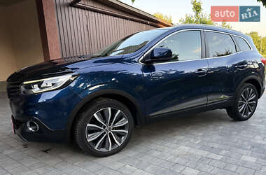 Внедорожник / Кроссовер Renault Kadjar 2015 в 
