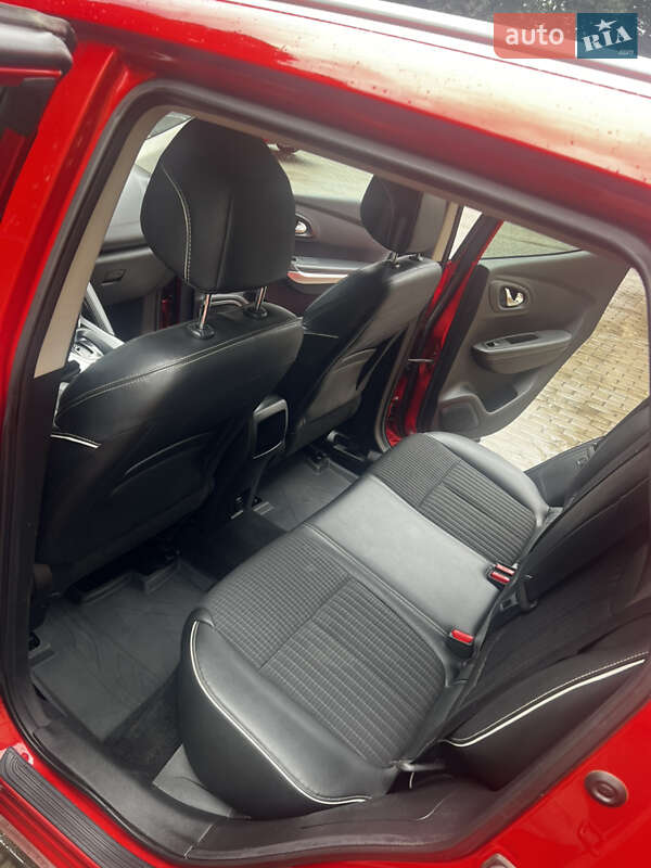 Позашляховик / Кросовер Renault Kadjar 2018 в Чернівцях фото 14 Позашляховик / Кросовер Renault Kadjar 2018 в Чернівцях