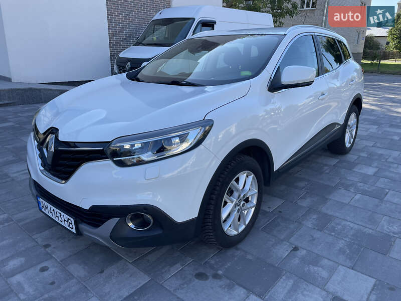 Внедорожник / Кроссовер Renault Kadjar 2015 в 