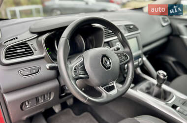 Позашляховик / Кросовер Renault Kadjar 2015 в  фото 49 Позашляховик / Кросовер Renault Kadjar 2015 в