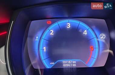 Внедорожник / Кроссовер Renault Kadjar 2017 в 