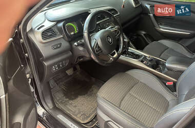 Внедорожник / Кроссовер Renault Kadjar 2015 в 