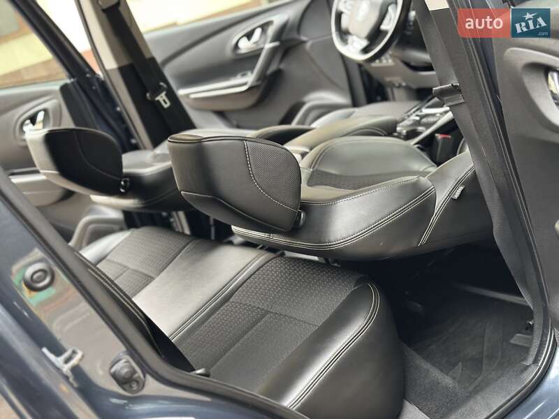 Позашляховик / Кросовер Renault Kadjar 2016 в Дрогобичі