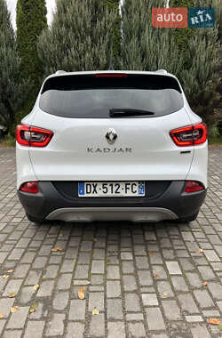 Внедорожник / Кроссовер Renault Kadjar 2015 в 