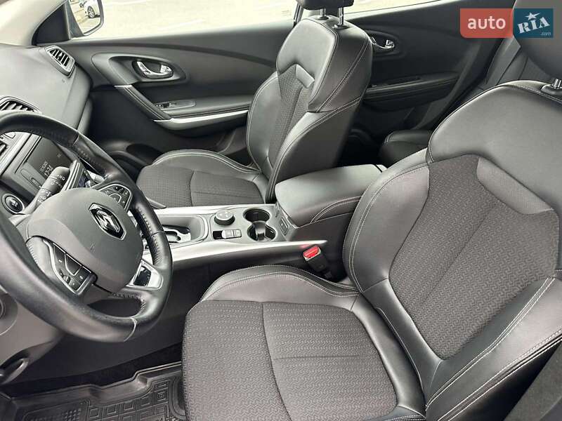 Позашляховик / Кросовер Renault Kadjar 2017 в Києві