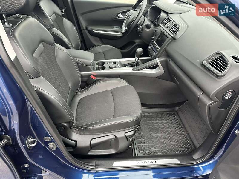 Позашляховик / Кросовер Renault Kadjar 2017 в Києві