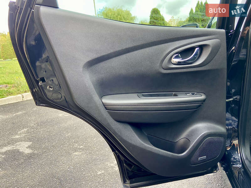 Внедорожник / Кроссовер Renault Kadjar 2016 в Умани фото 47 Внедорожник / Кроссовер Renault Kadjar 2016 в Умани