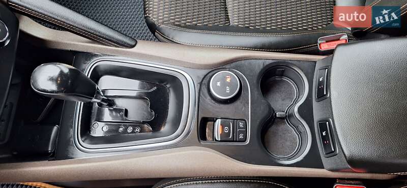 Внедорожник / Кроссовер Renault Kadjar 2016 в Новоархангельске