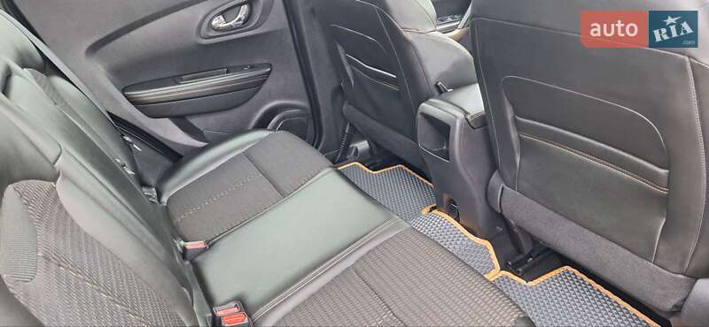 Внедорожник / Кроссовер Renault Kadjar 2016 в Новоархангельске