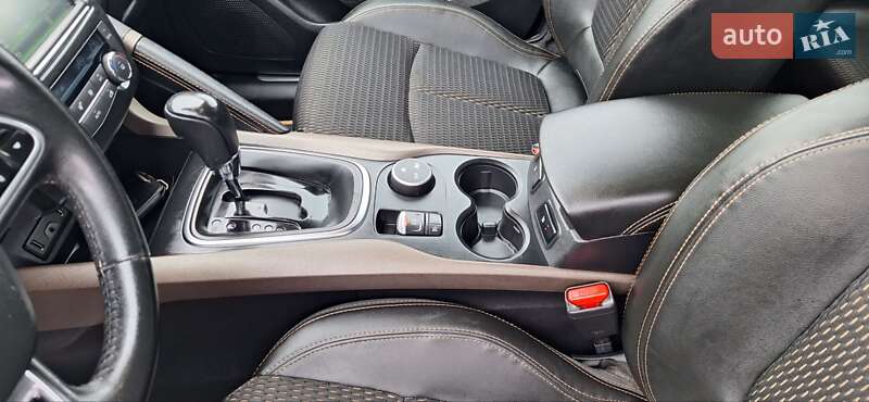 Внедорожник / Кроссовер Renault Kadjar 2016 в Новоархангельске