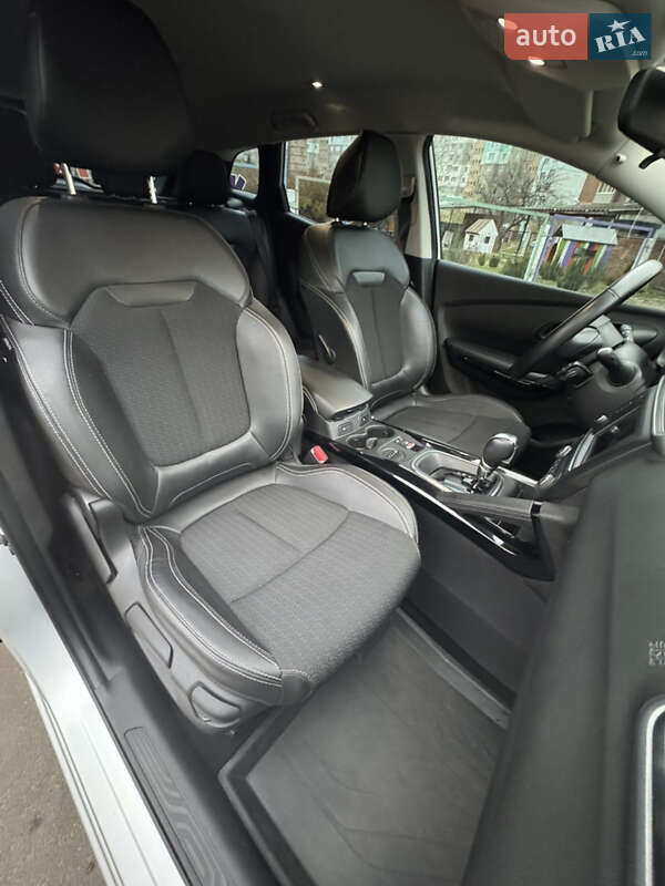 Позашляховик / Кросовер Renault Kadjar 2016 в Полтаві