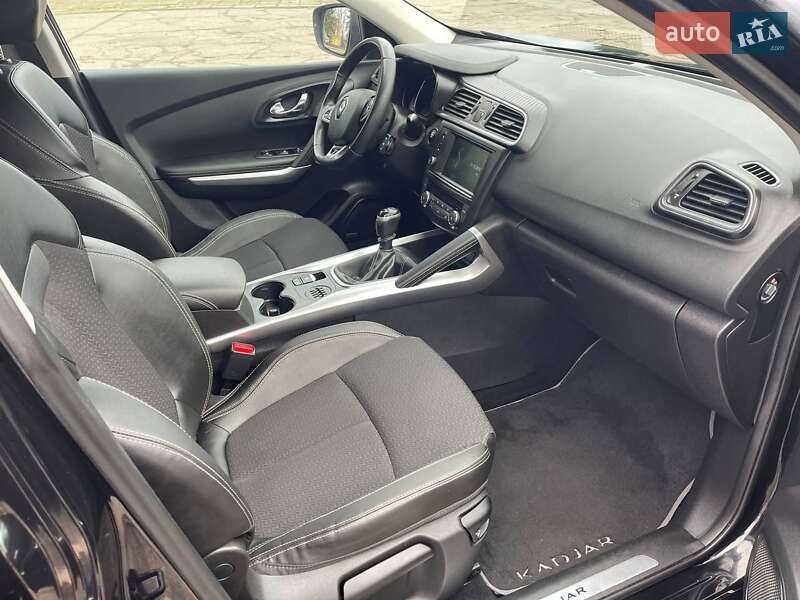 Внедорожник / Кроссовер Renault Kadjar 2016 в Новоархангельске