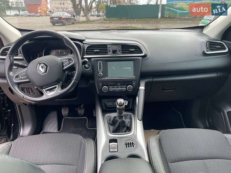 Внедорожник / Кроссовер Renault Kadjar 2016 в Новоархангельске