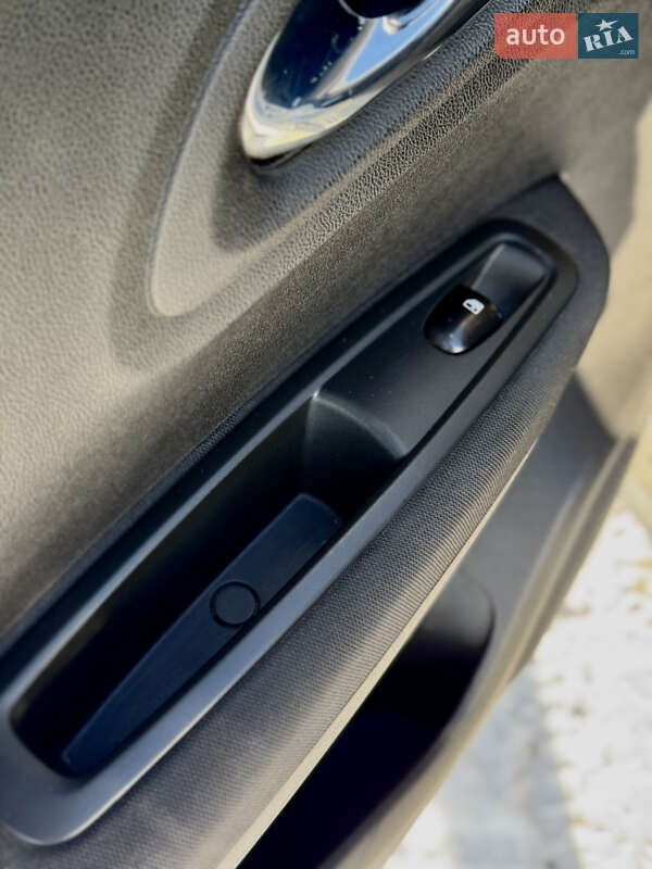 Внедорожник / Кроссовер Renault Kadjar 2016 в Теофиполе фото 22 Внедорожник / Кроссовер Renault Kadjar 2016 в Теофиполе