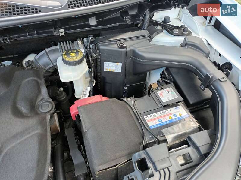 Внедорожник / Кроссовер Renault Kadjar 2016 в Киеве фото 13 Внедорожник / Кроссовер Renault Kadjar 2016 в Киеве