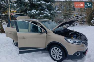 Позашляховик / Кросовер Renault Kadjar 2016 в Івано-Франківську
