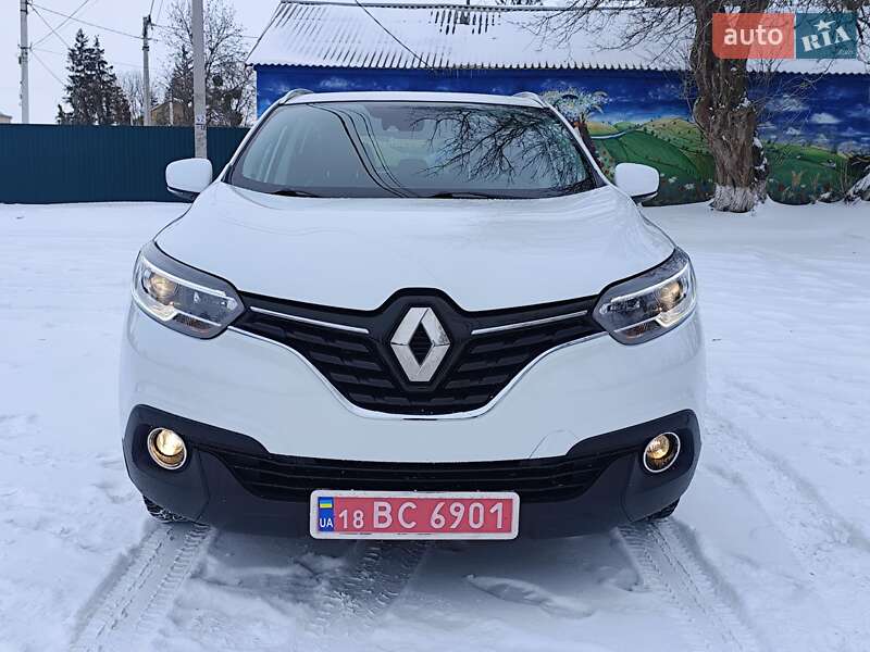 Внедорожник / Кроссовер Renault Kadjar 2016 в Новоархангельске