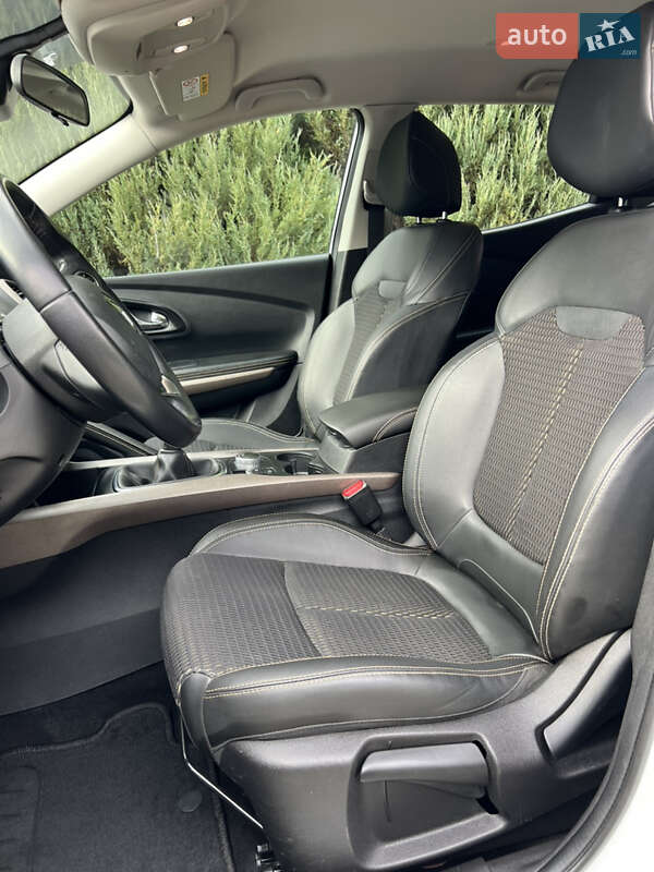 Внедорожник / Кроссовер Renault Kadjar 2015 в Самборе фото 31 Внедорожник / Кроссовер Renault Kadjar 2015 в Самборе
