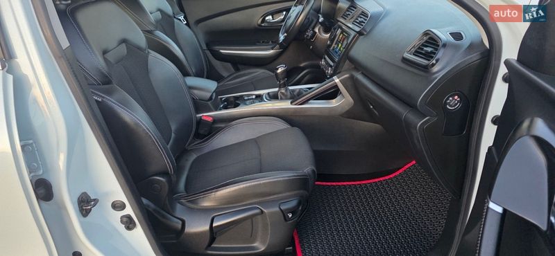 Позашляховик / Кросовер Renault Kadjar 2016 в Новоархангельську