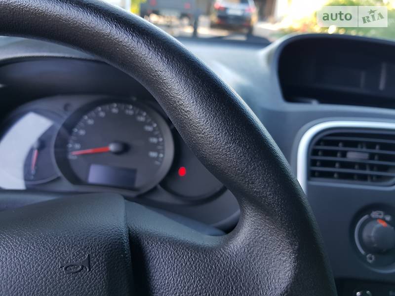 Вантажопасажирський фургон Renault Kangoo 2015 в Одесі