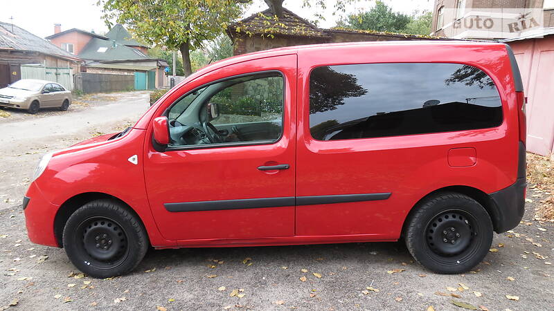 Минивэн Renault Kangoo 2010 в Киеве