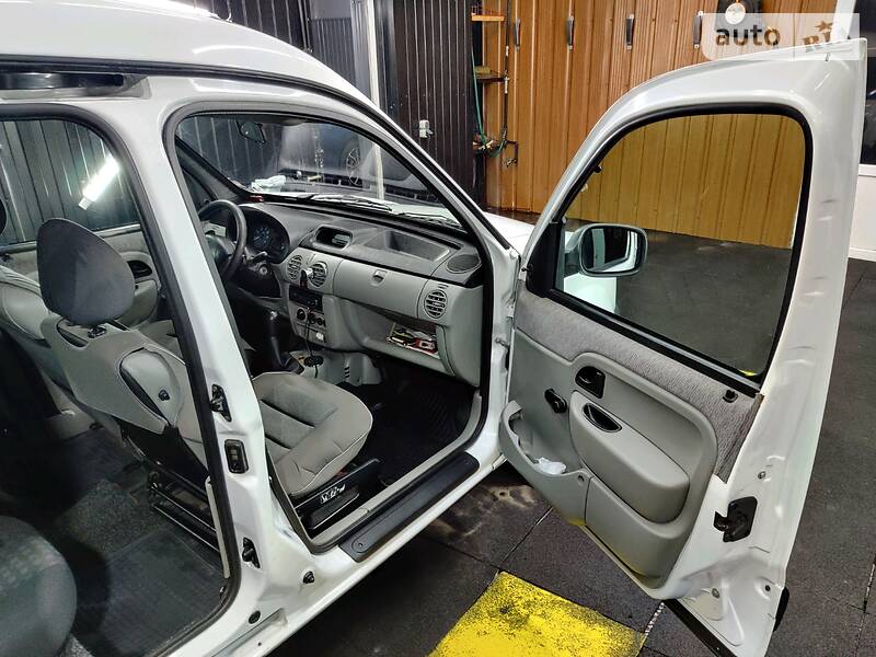 Мінівен Renault Kangoo 2006 в Сумах фото 10 Мінівен Renault Kangoo 2006 в Сумах