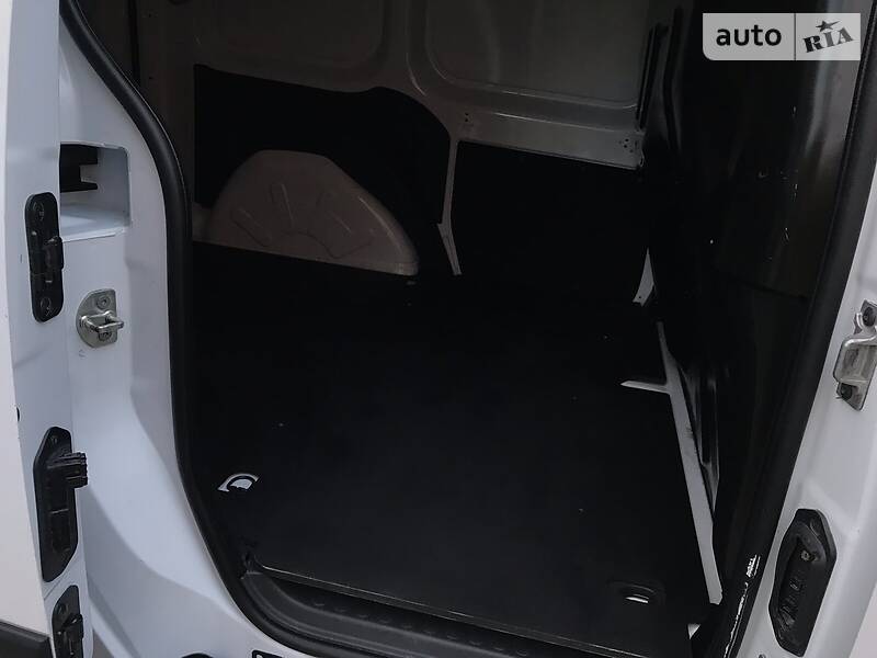 Вантажопасажирський фургон Renault Kangoo 2016 в Дубні