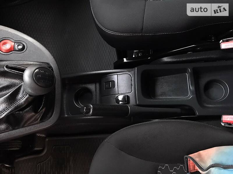 Вантажопасажирський фургон Renault Kangoo 2016 в Дубні