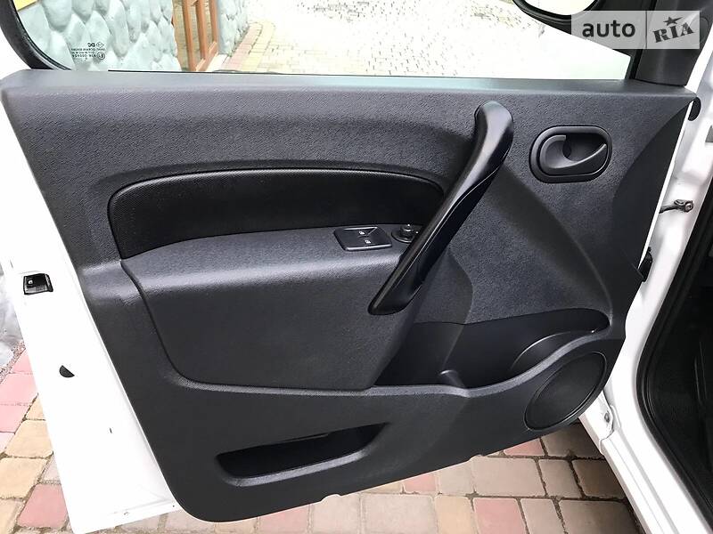 Вантажопасажирський фургон Renault Kangoo 2016 в Дубні