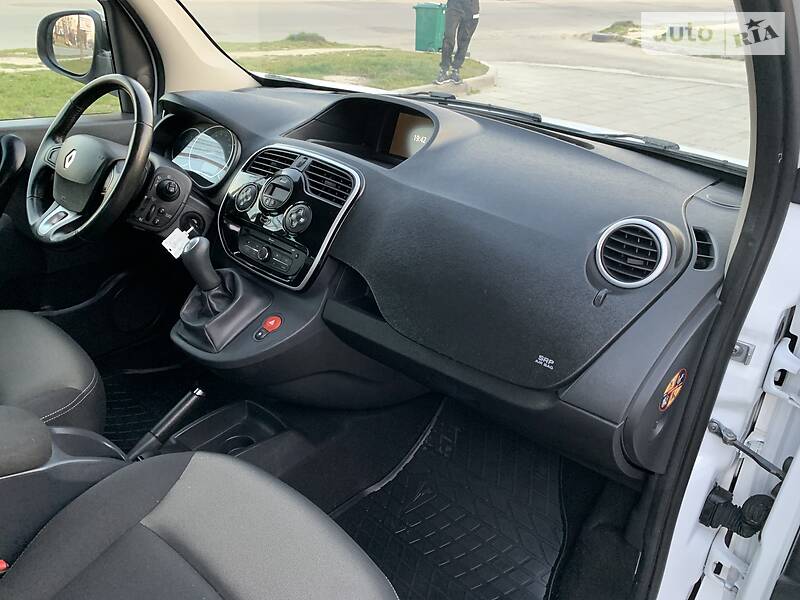 Вантажопасажирський фургон Renault Kangoo 2017 в Луцьку
