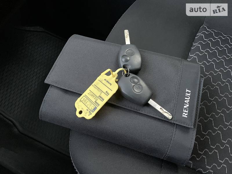 Вантажопасажирський фургон Renault Kangoo 2014 в 