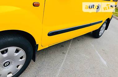 Вантажопасажирський фургон Renault Kangoo 2001 в 