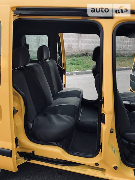 Вантажопасажирський фургон Renault Kangoo 2001 в Києві фото 10 Вантажопасажирський фургон Renault Kangoo 2001 в Києві