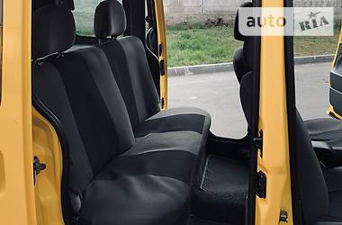 Вантажопасажирський фургон Renault Kangoo 2001 в 