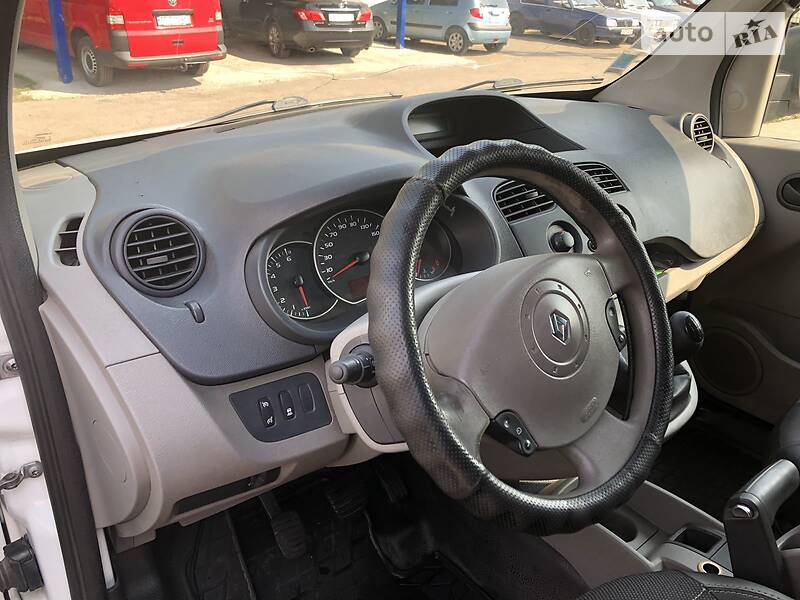 Вантажопасажирський фургон Renault Kangoo 2010 в Дніпрі