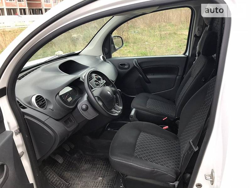 Вантажопасажирський фургон Renault Kangoo 2013 в Львові