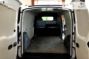 Вантажопасажирський фургон Renault Kangoo 2015 в 