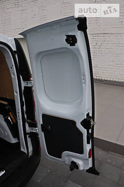 Вантажопасажирський фургон Renault Kangoo 2016 в Кременчуці