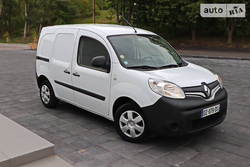 Вантажопасажирський фургон Renault Kangoo 2016 в Кременчуці