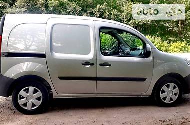 Вантажопасажирський фургон Renault Kangoo 2015 в Житомирі