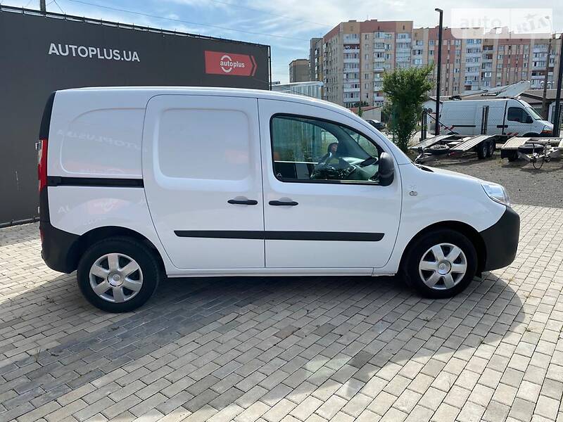 Вантажопасажирський фургон Renault Kangoo 2016 в Луцьку