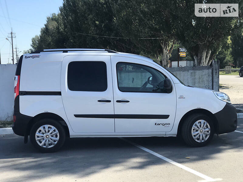 Грузопассажирский фургон Renault Kangoo 2017 в Днепре