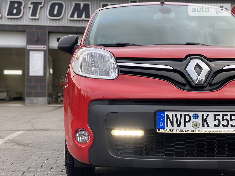 Вантажопасажирський фургон Renault Kangoo 2015 в Луцьку