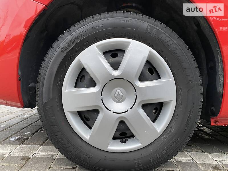 Вантажопасажирський фургон Renault Kangoo 2015 в Луцьку