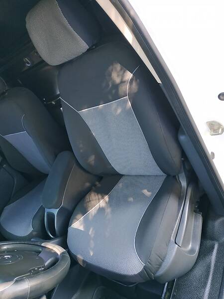 Вантажопасажирський фургон Renault Kangoo 2011 в Миколаєві