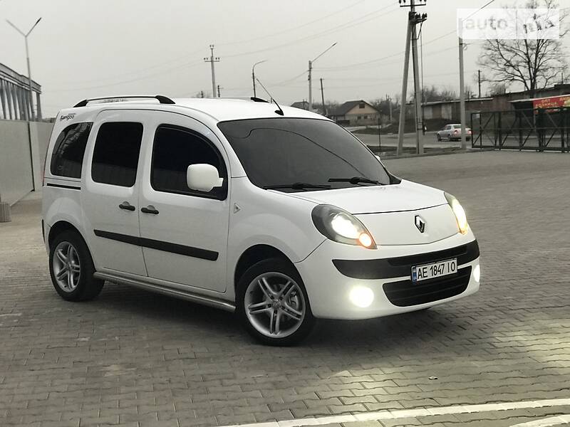 Тюнинг Renault Kangoo (Рено Кангу) внешний тюнинг и запчасти для салона в интернет-магазине Homato